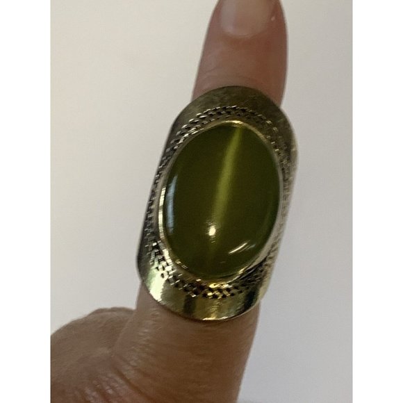 Vintage Green Chalcedony statement Ring - Picture 14 of 14